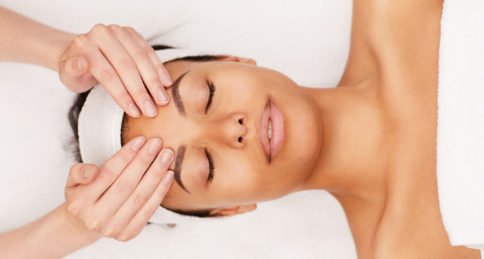 Aquarius-Signature-Facial-A-Guide-to-the-Best-St-Louis-Facial-2-1